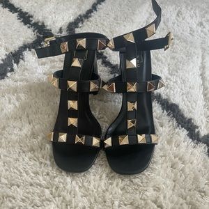 Brand New Vici Sandals